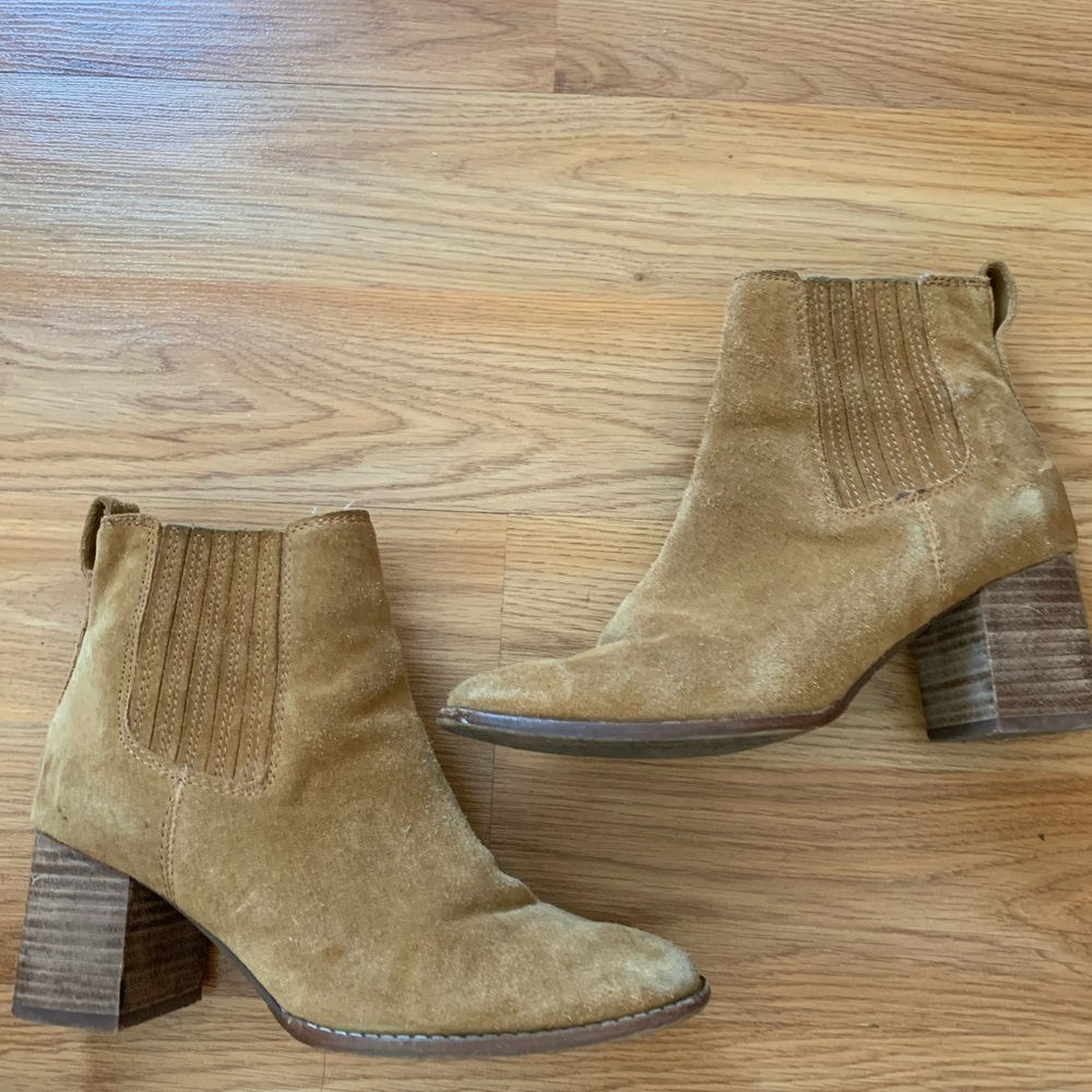 Madewell tan suede boots with heel size 7